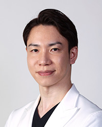 医師 佐藤 大介